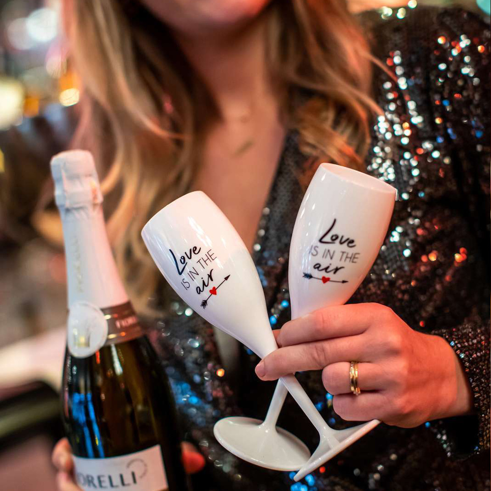 Flûte à champagne: Love is in the air