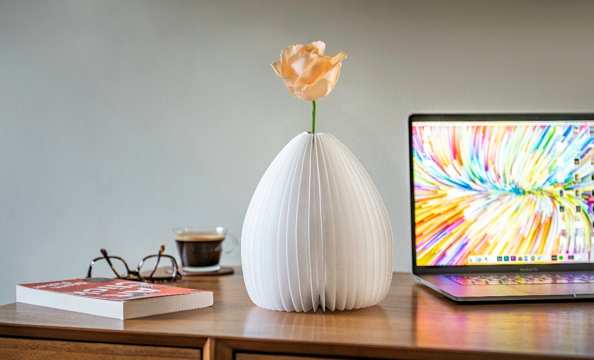 Gingko Smart Vase Light | Bamboo