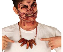 Halsketting met bloederige vingers