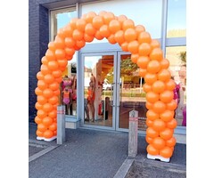 Ballonboog  +/- 2m20 H x 3m B