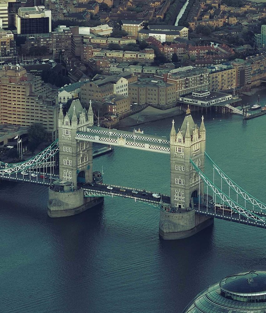 City wallpaper London River View, washable