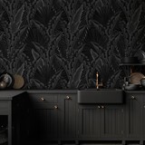 Bladeren behang Palm Whispers, zwart, afwasbaar Bladeren behang Palm Whispers, zwart, afwasbaar