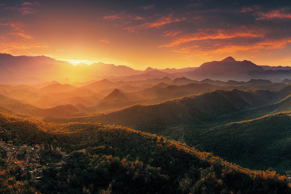 Landschap behang Summit Twilight Glow, afwasbaar Landschap behang Summit Twilight Glow, afwasbaar