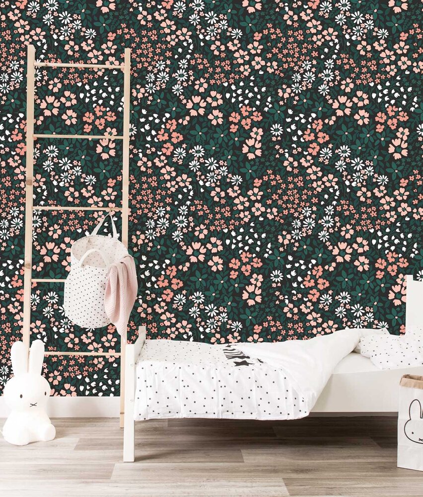 Kinderbehang bloemen Floral Whispers, afwasbaar Kinderbehang bloemen Floral Whispers, afwasbaar