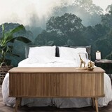 Landschap behang Foggy Wilderness Charm, afwasbaar