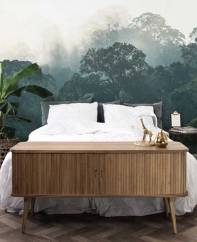 Landschap behang Foggy Wilderness Charm, afwasbaar Landschap behang Foggy Wilderness Charm, afwasbaar