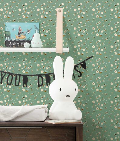 Kinderbehang Adorable Blooms Buzz, groen, afwasbaar Kinderbehang Adorable Blooms Buzz, groen, afwasbaar