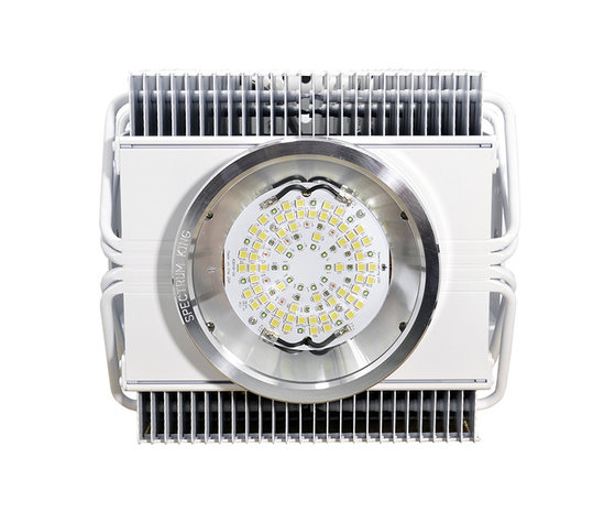 Spectrum King SK 402+ 120˚ Weiß 460 W + Dimmer Spectrum King SK 402+ 120˚ Weiß 460 W + Dimmer