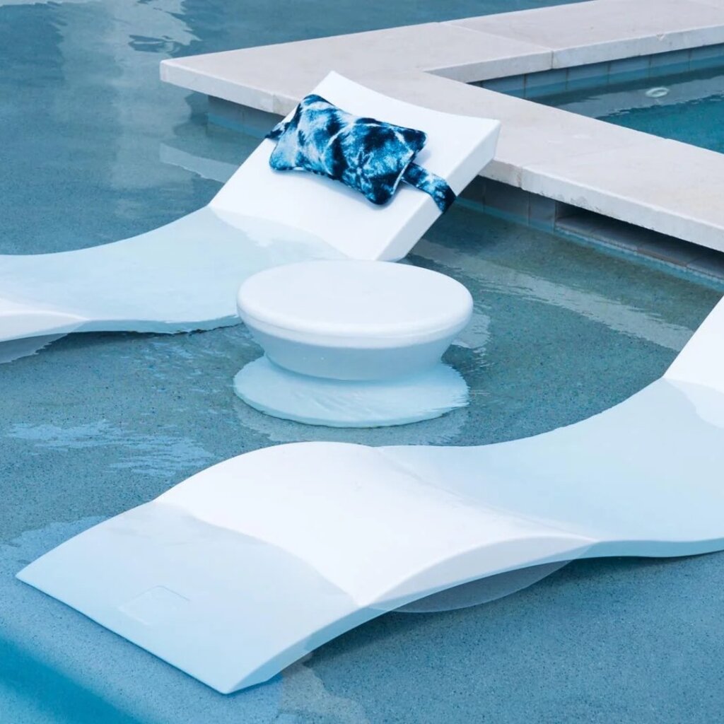 Luxe lounge table