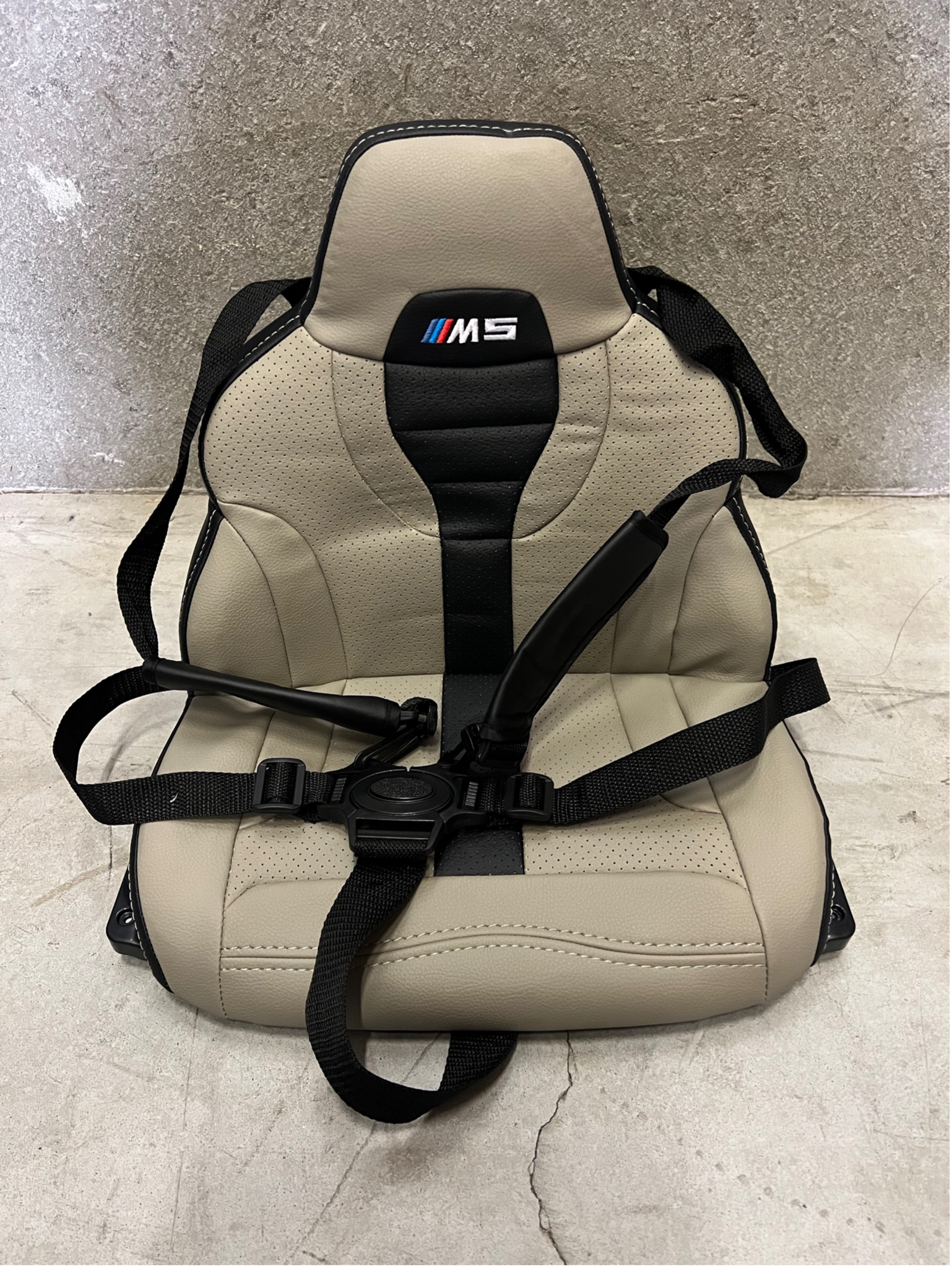BMW M5 Mavi
