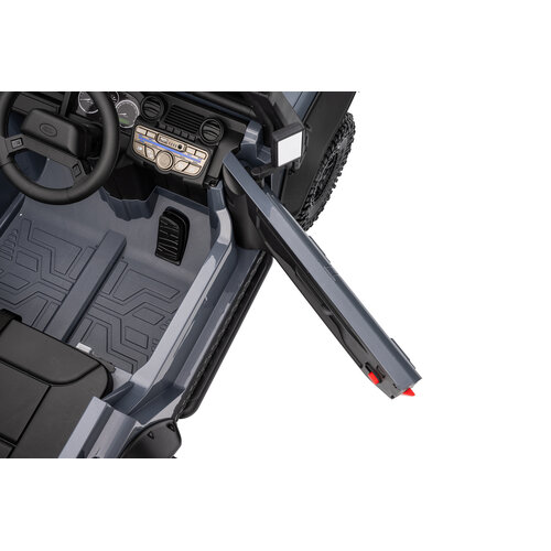 Land Rover Kinderauto Land Rover Defender110 SVX Oldtimer 12V Grau