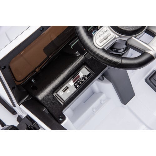 Mercedes kinderauto Mercedes G63 AMG Cabrio Kinder-Elektroauto mit Gummireifen und einem Ledersitz 12V Weiß Mercedes kinderauto Mercedes G63 AMG Cabrio Kinder-Elektroauto mit Gummireifen und einem Ledersitz 12V Weiß