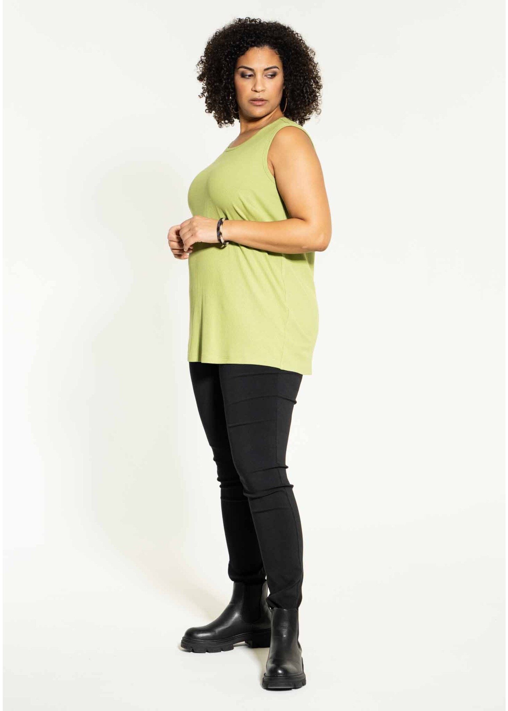 Studio Edit rib top – Bruin