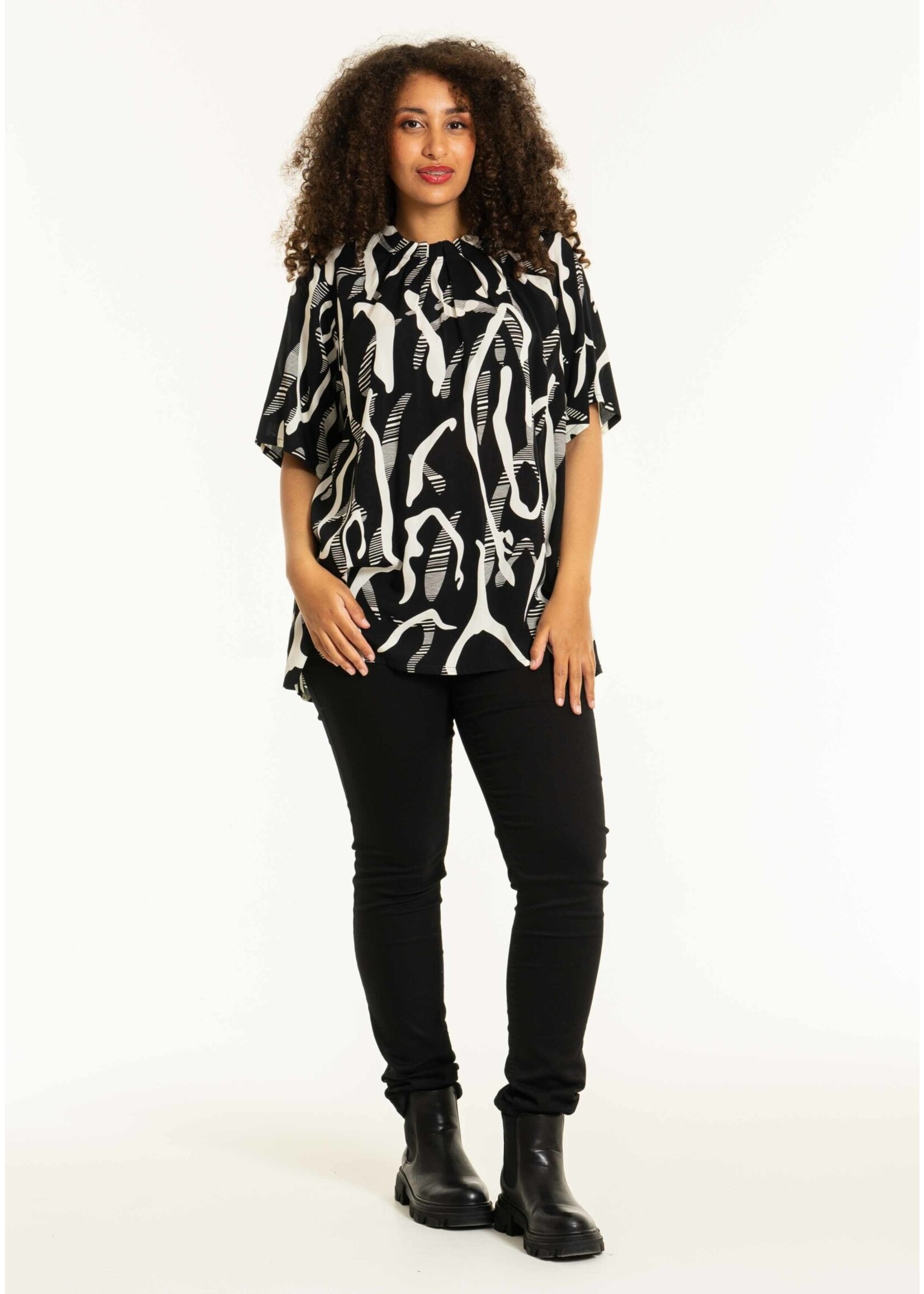 Studio SBetty Blouse