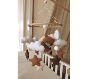 Little Loua Handgemaakte mobiel Sleeping Teddy Little Loua Handgemaakte mobiel Sleeping Teddy