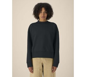 The unisex boxy crewneck sweatshirt Ryler in recycled cotton STSU255