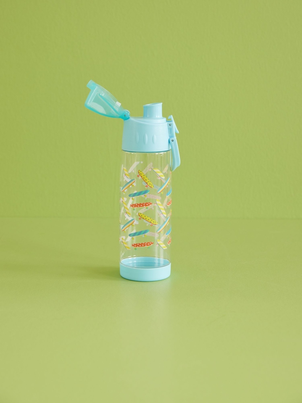 Plastic Drinking Bottle with Skateboard-3