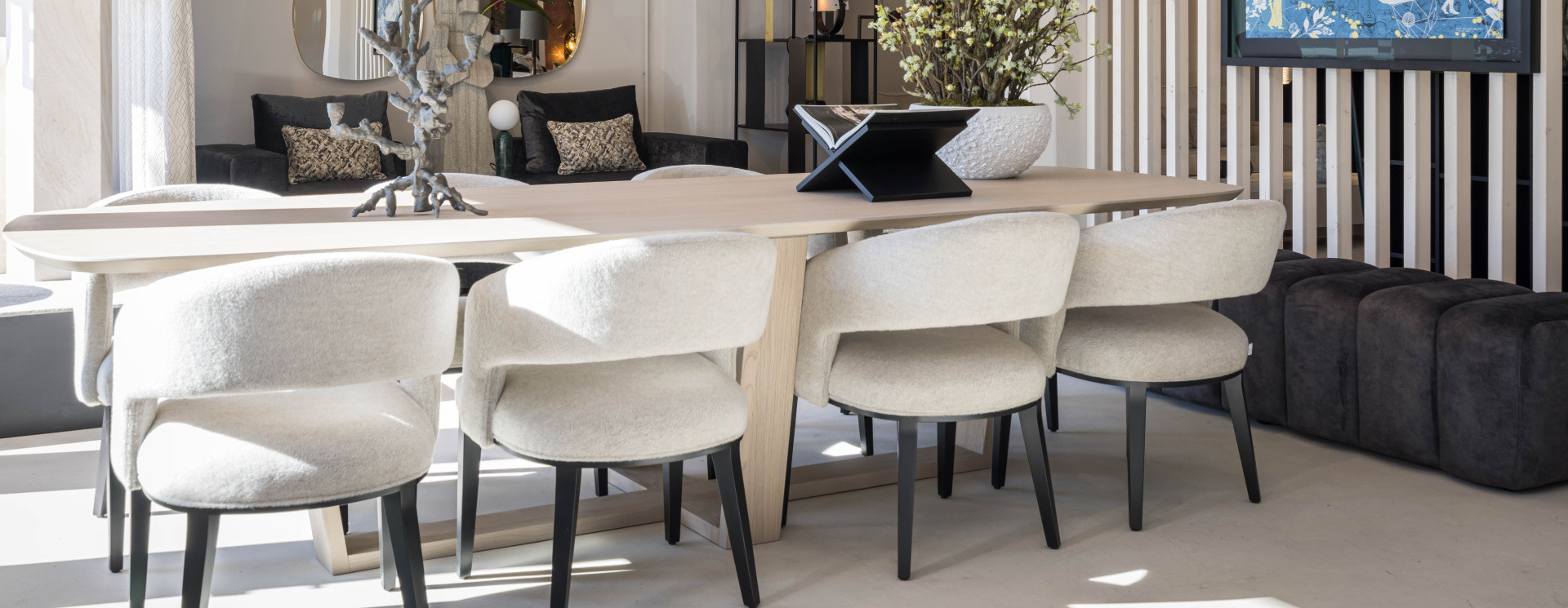 STOOLS