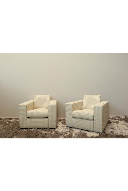 David Normal Loveseat