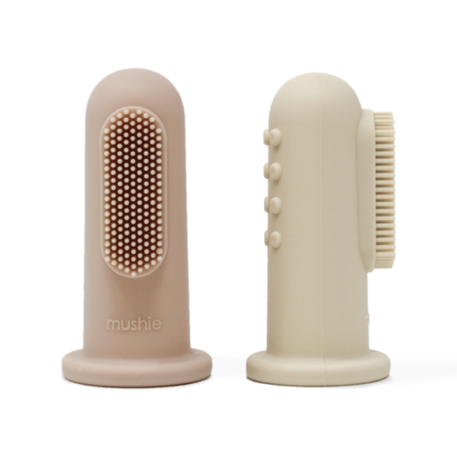 Mushie Mushie finger toothbrush shifting sand / blush
