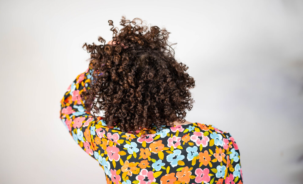 Plopping curls: the drying technique for resilient curls