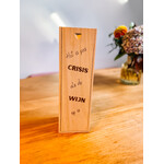 studio Imke Houten wijnkist – “Het is pas crisis als de wijn op is”