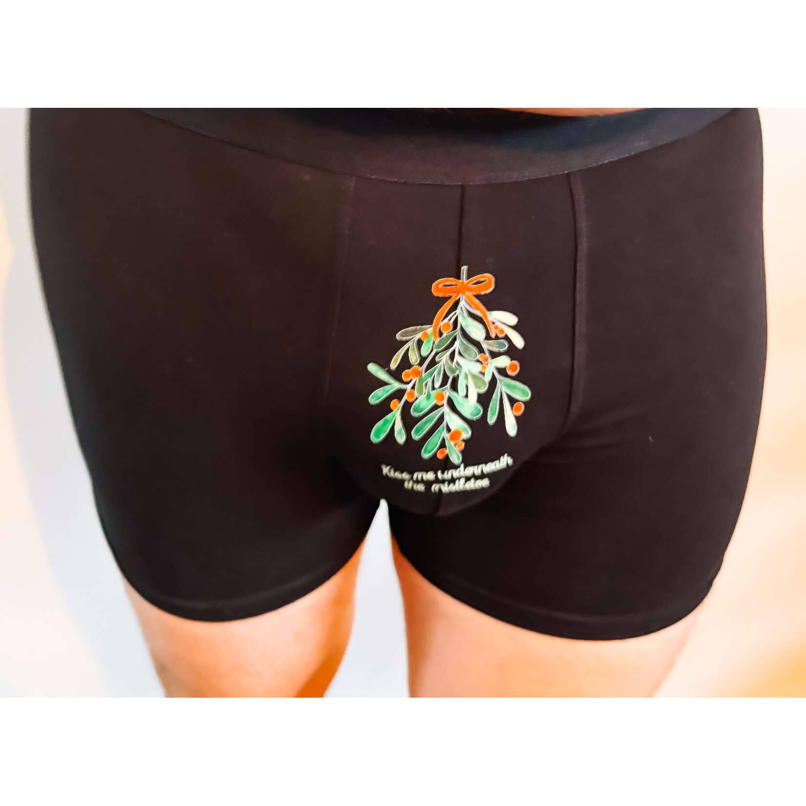 studio Imke kerstboxershort met mistletoe-print.