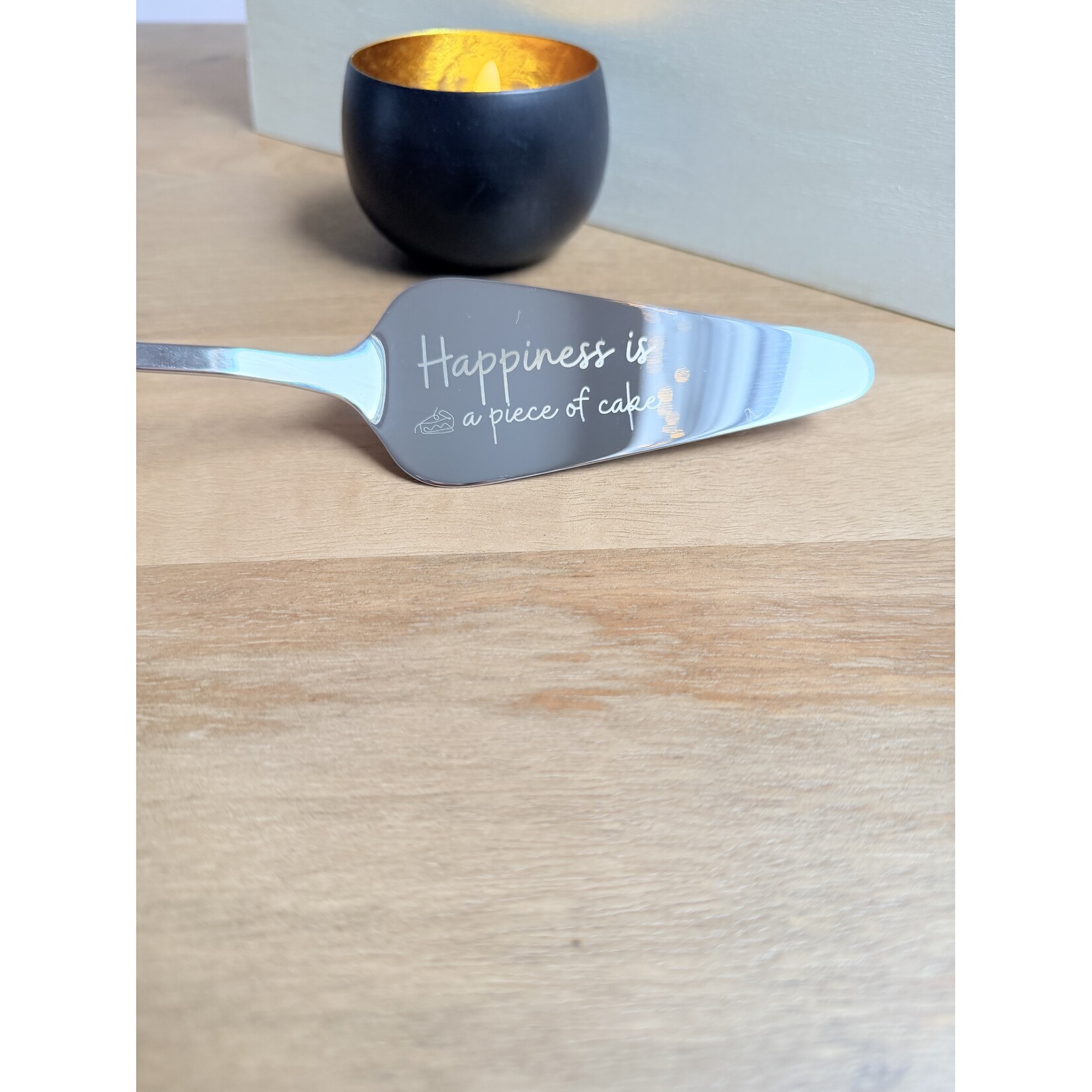 studio Imke taartenschep die liefde (én cake) serveert