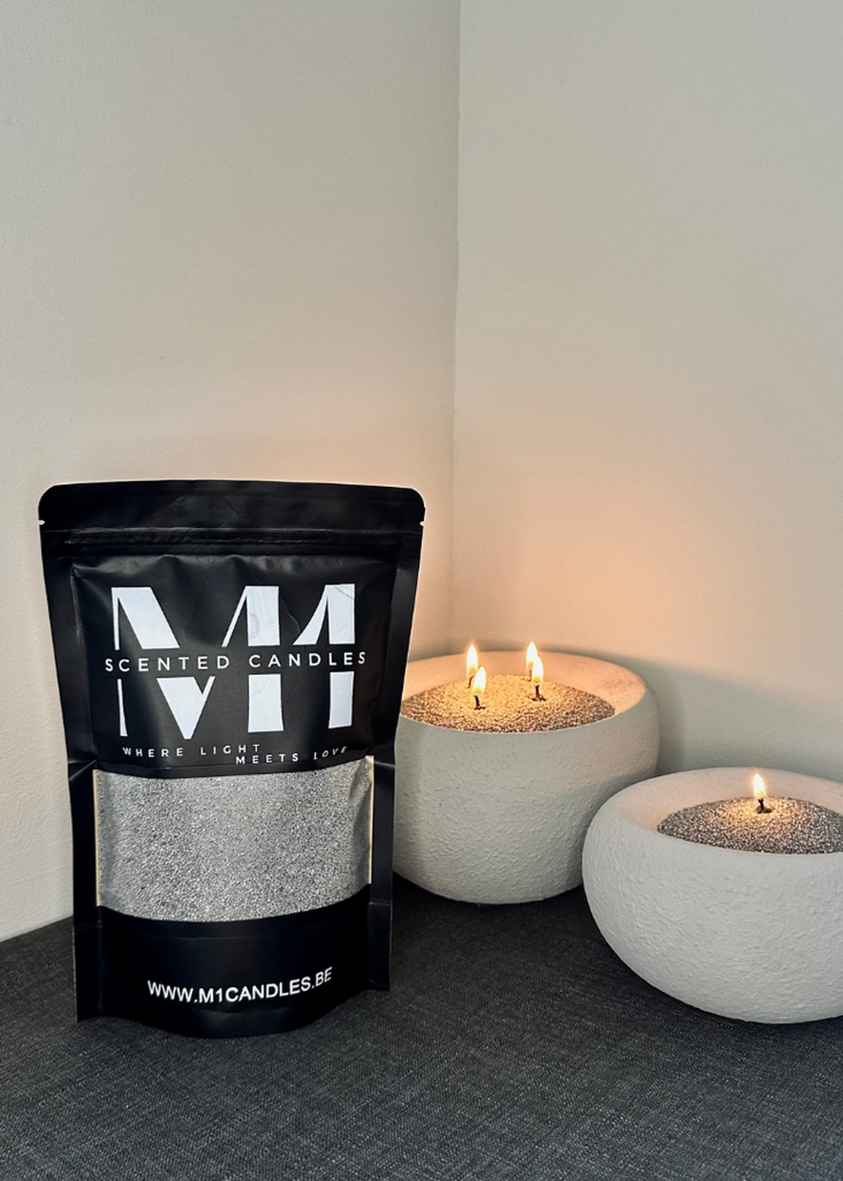 M1 M1 | Grijs kaarsenzand | 350g wax parels voor duurzame kaarsen