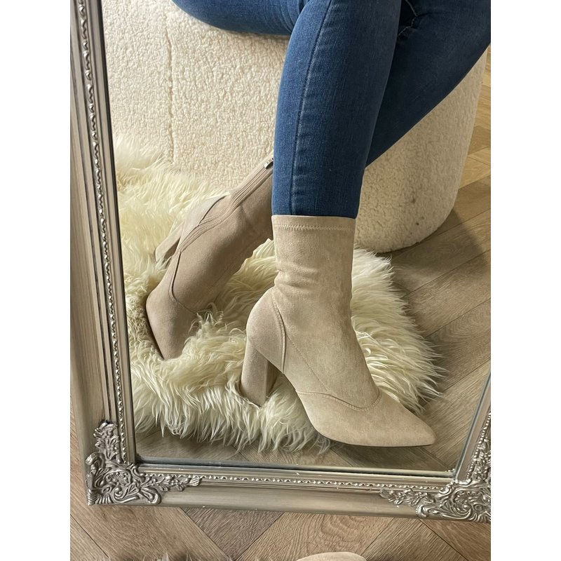 Heels Zoe Suedine Beige DES922