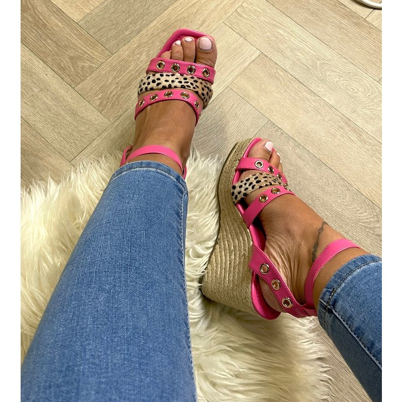 Wedges Deluxe Pink L1359 (web only)