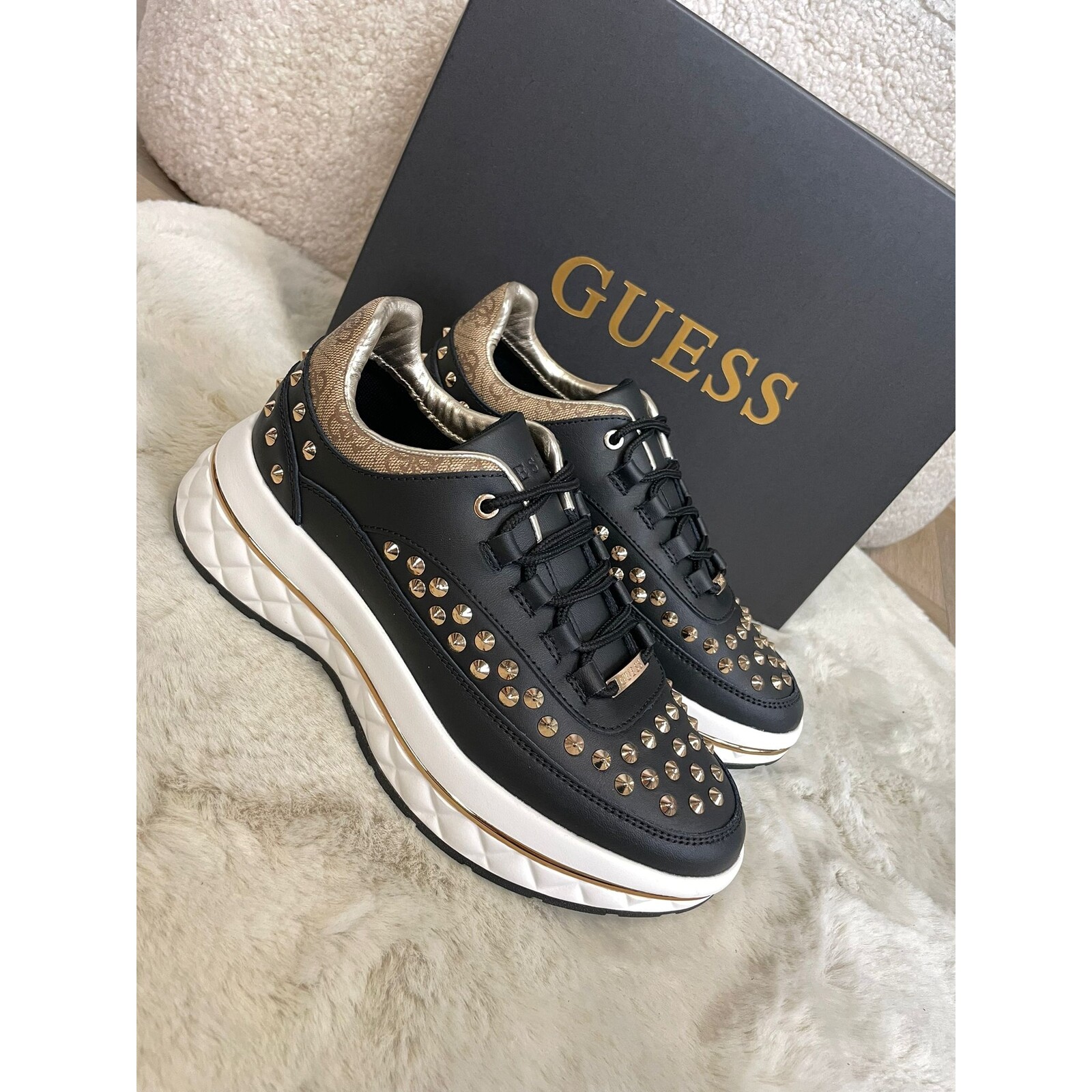 Guess Sneaker Luna Studs Black Guess  647