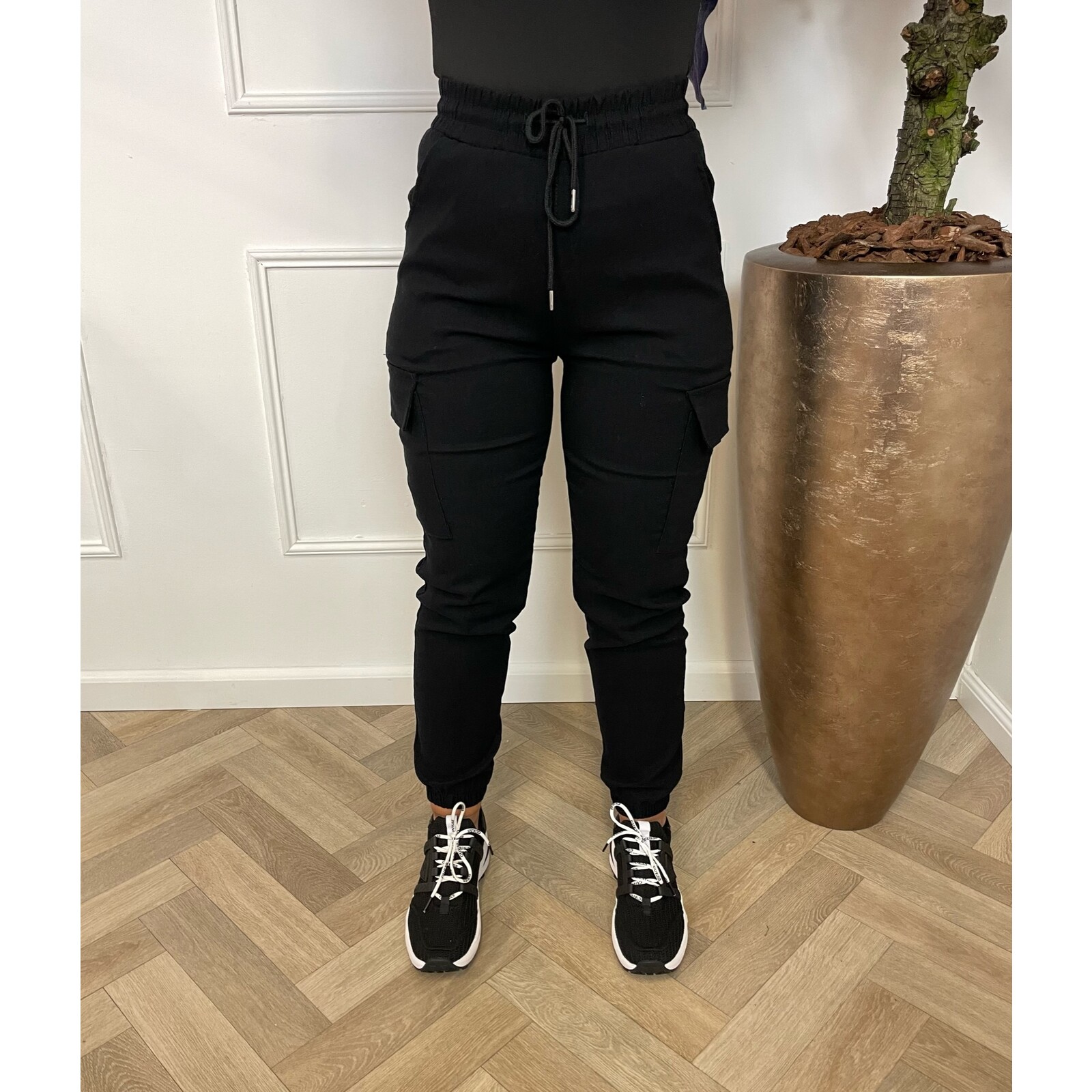 Perfect Stretch Cargo Pants Black  LM18180