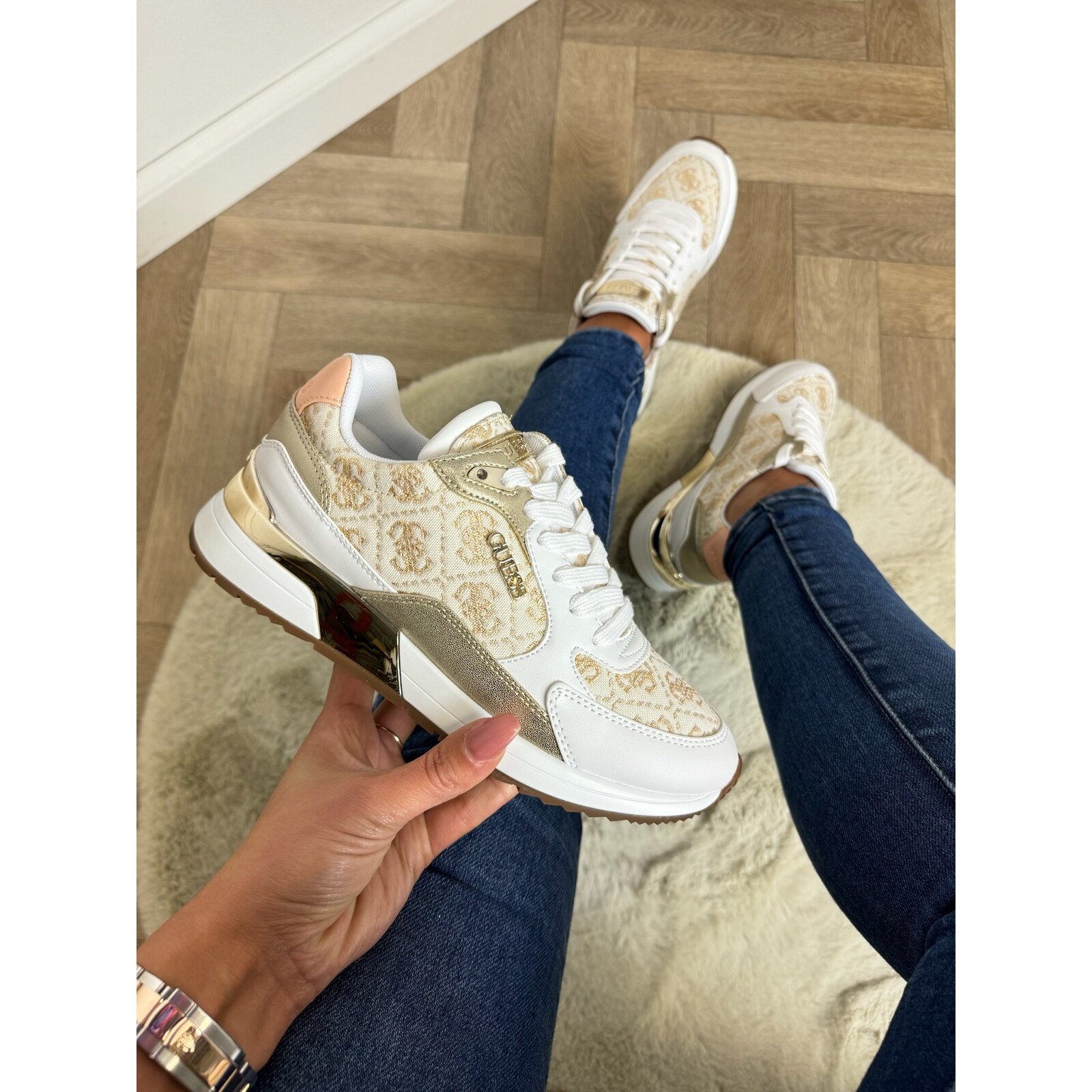 Guess Sneakers Logo Strass Off White Gold Guess 836