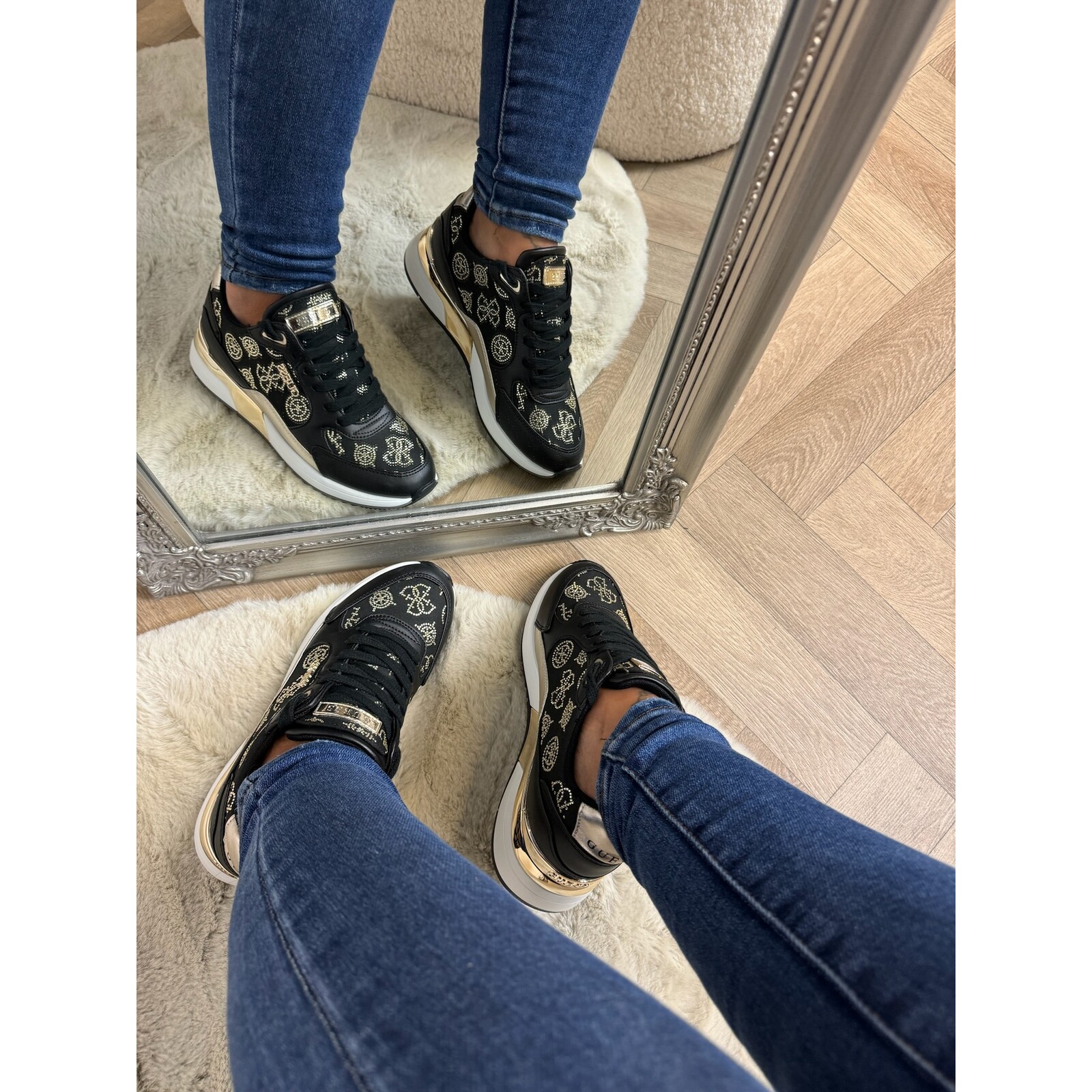 Guess Sneakers  Logo Strass Black Gold Guess 826