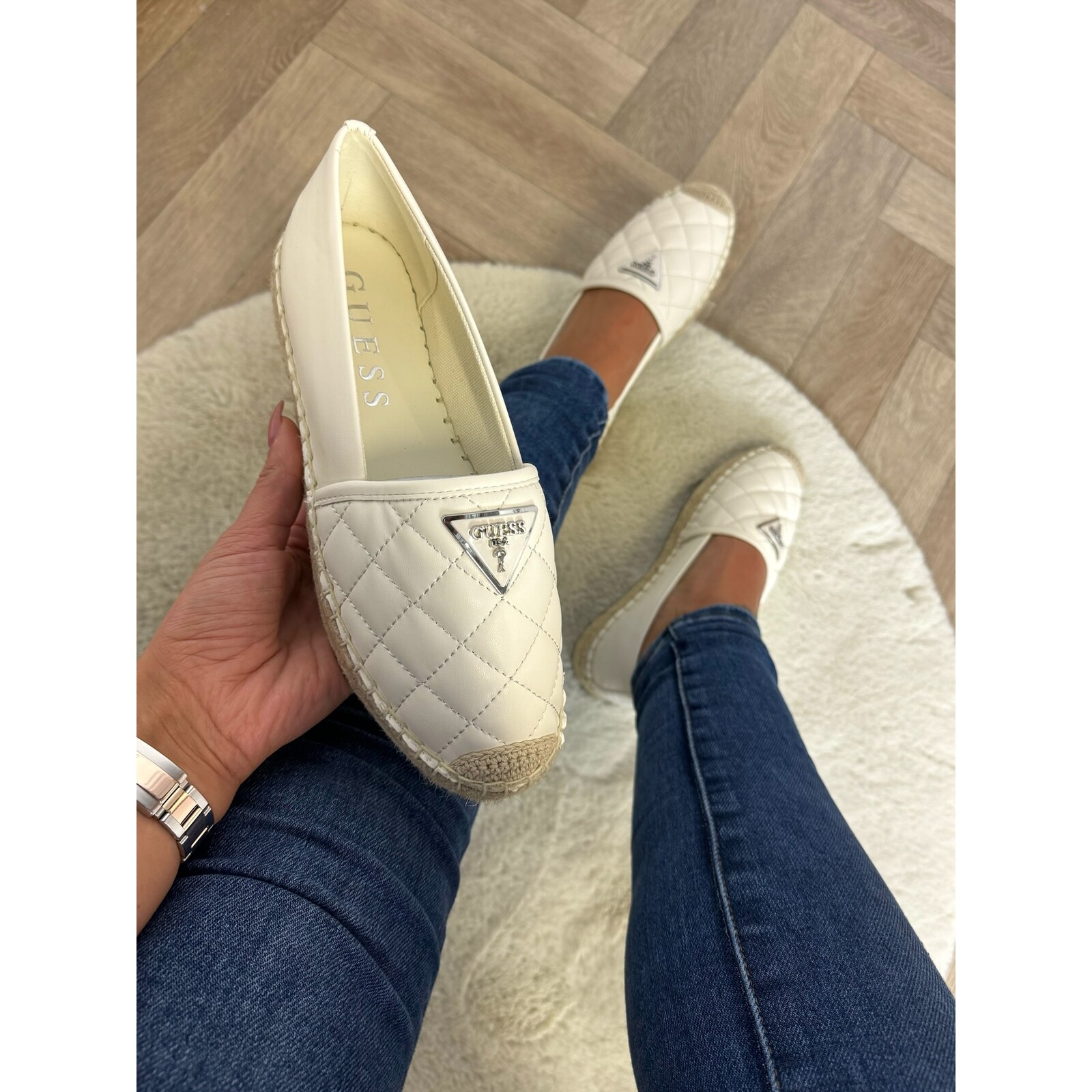 Guess Espadrilles Triangle Logo Off White Guess 828