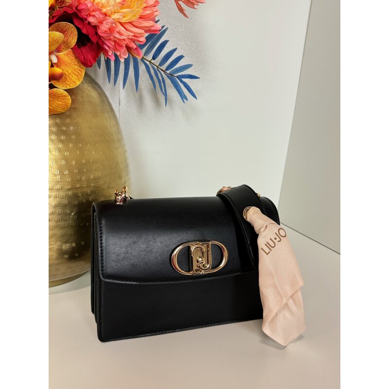 Flap Bag Thilini Medium Nero  Liu Jo 1397