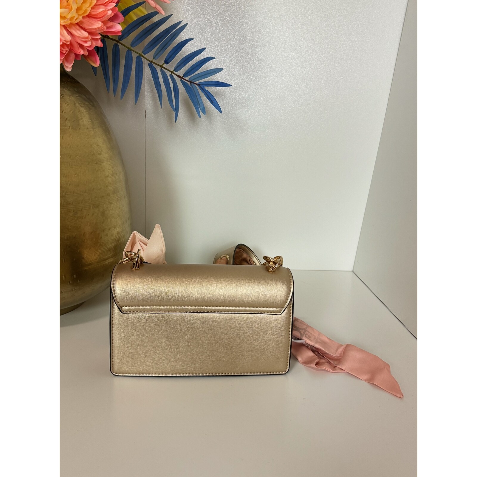 Liu-Jo Flap Bag Thilini Small Gold Liu Jo 1398