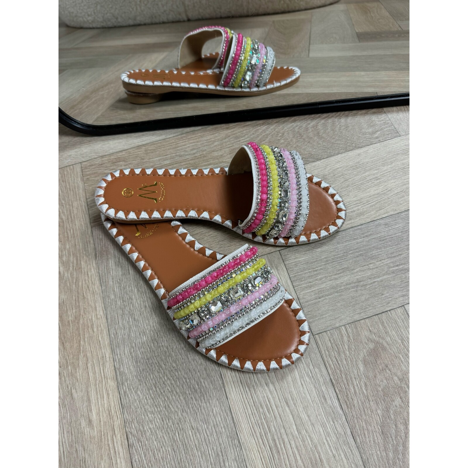 Slippers Ibiza  White   LB510-69 (WEB ONLY)