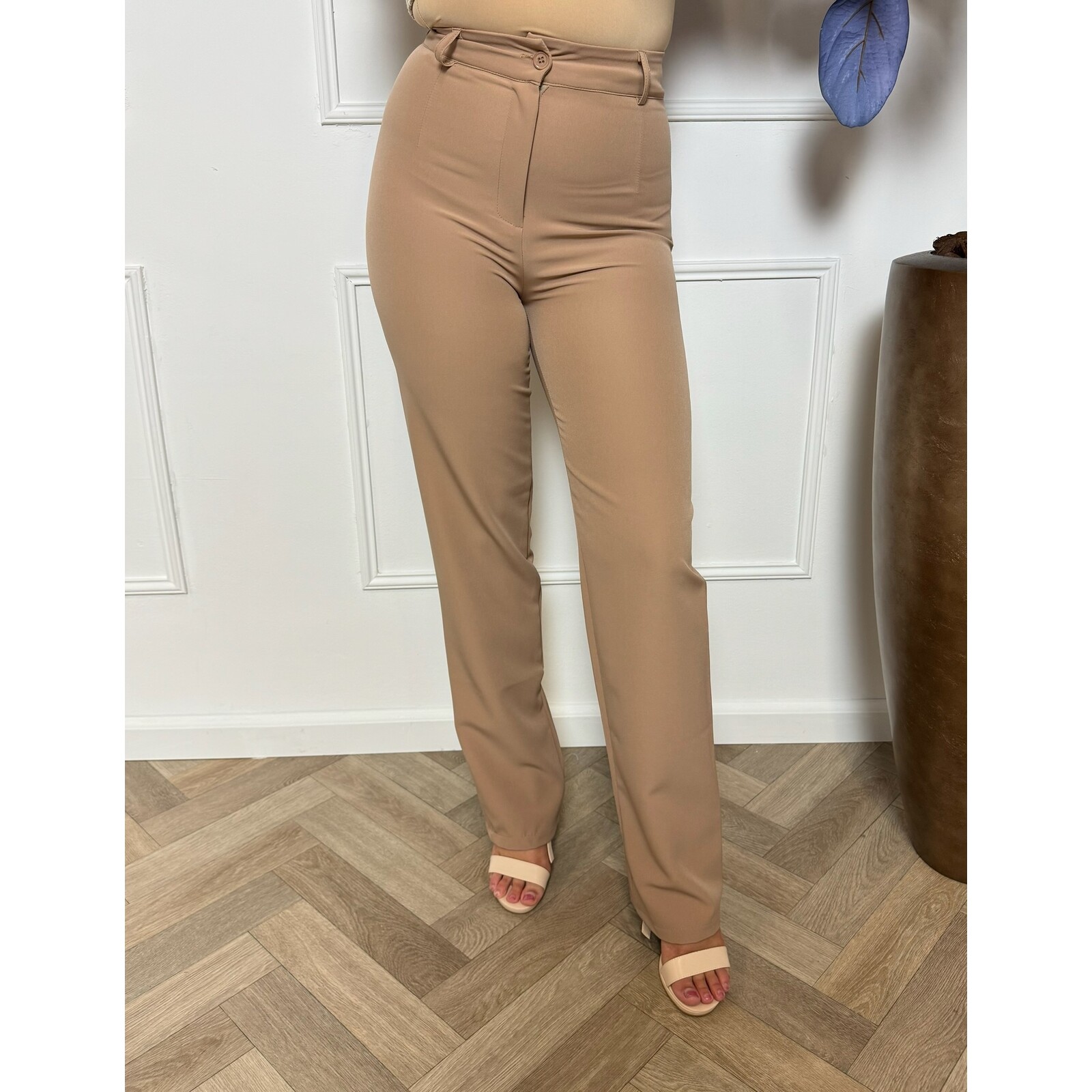 Perfect Pants Straight Nude M212