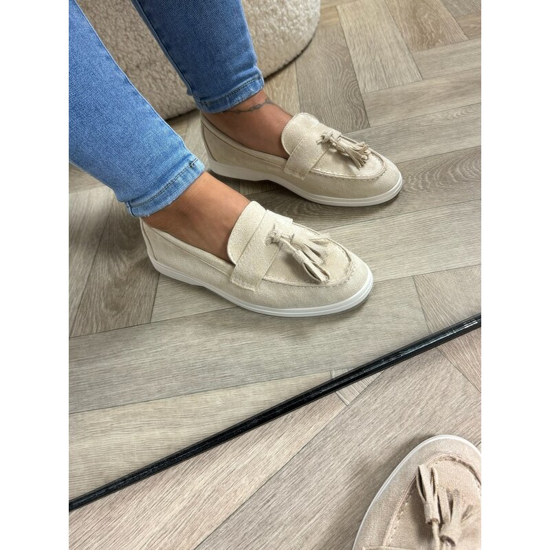 Loafers Chique Suede Beige  J1915 (WEB ONLY)