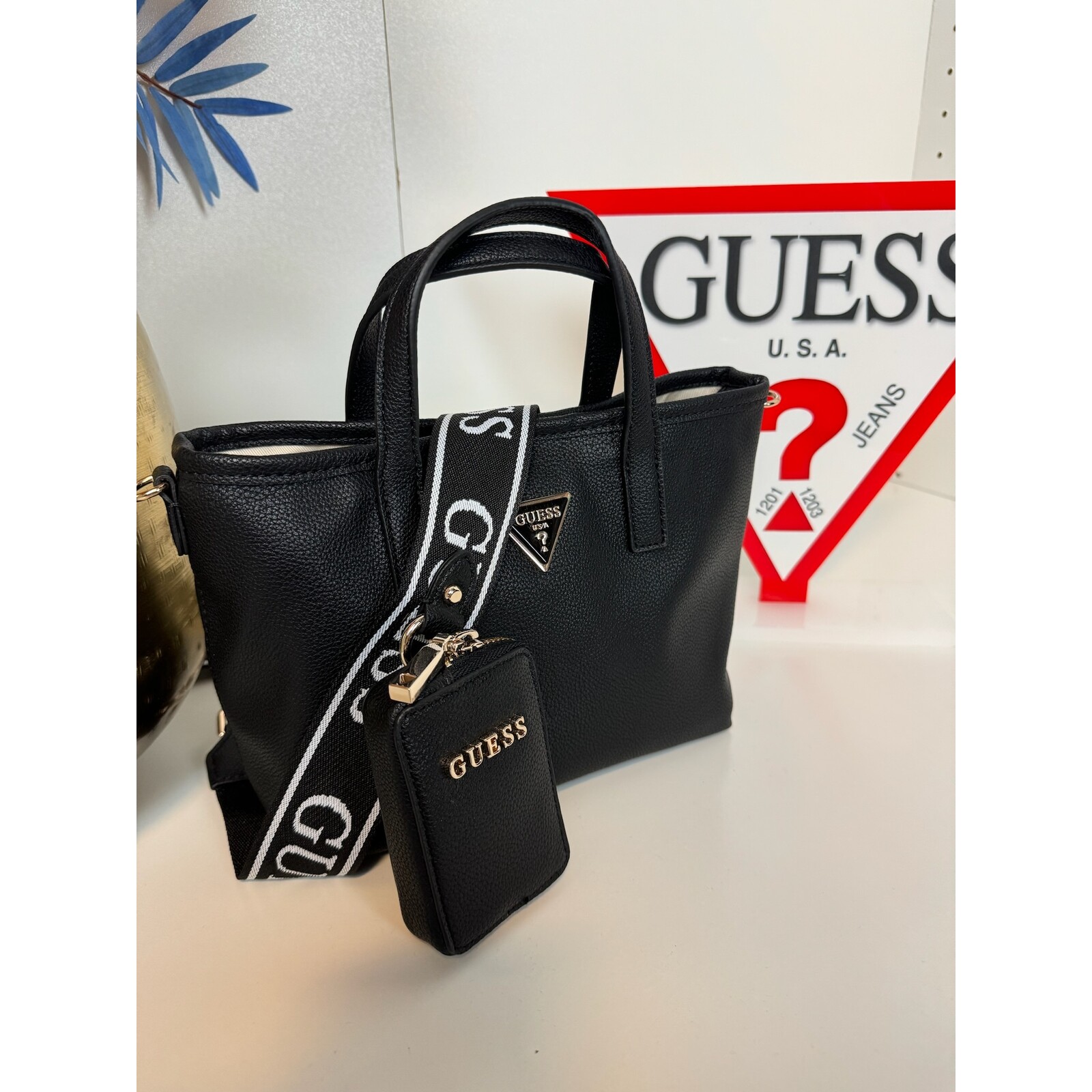 Guess Bag Latona Mini Black Guess 903