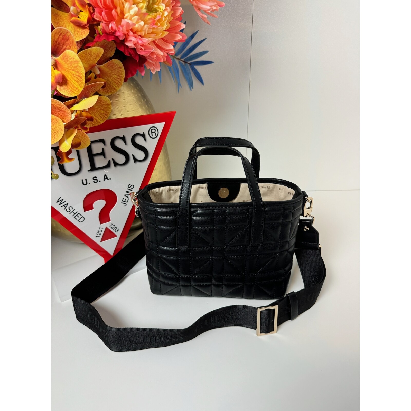 Guess Bag Latona Black 982