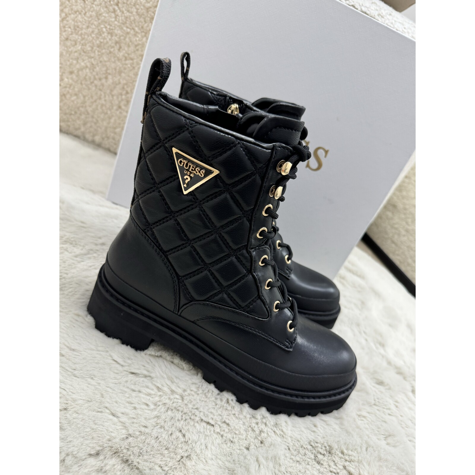 Boots badae Black Guess 251