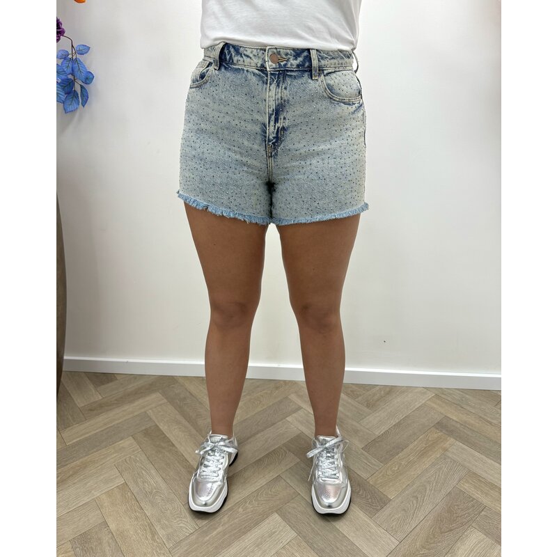 Short Relaxed Midi Guess 394