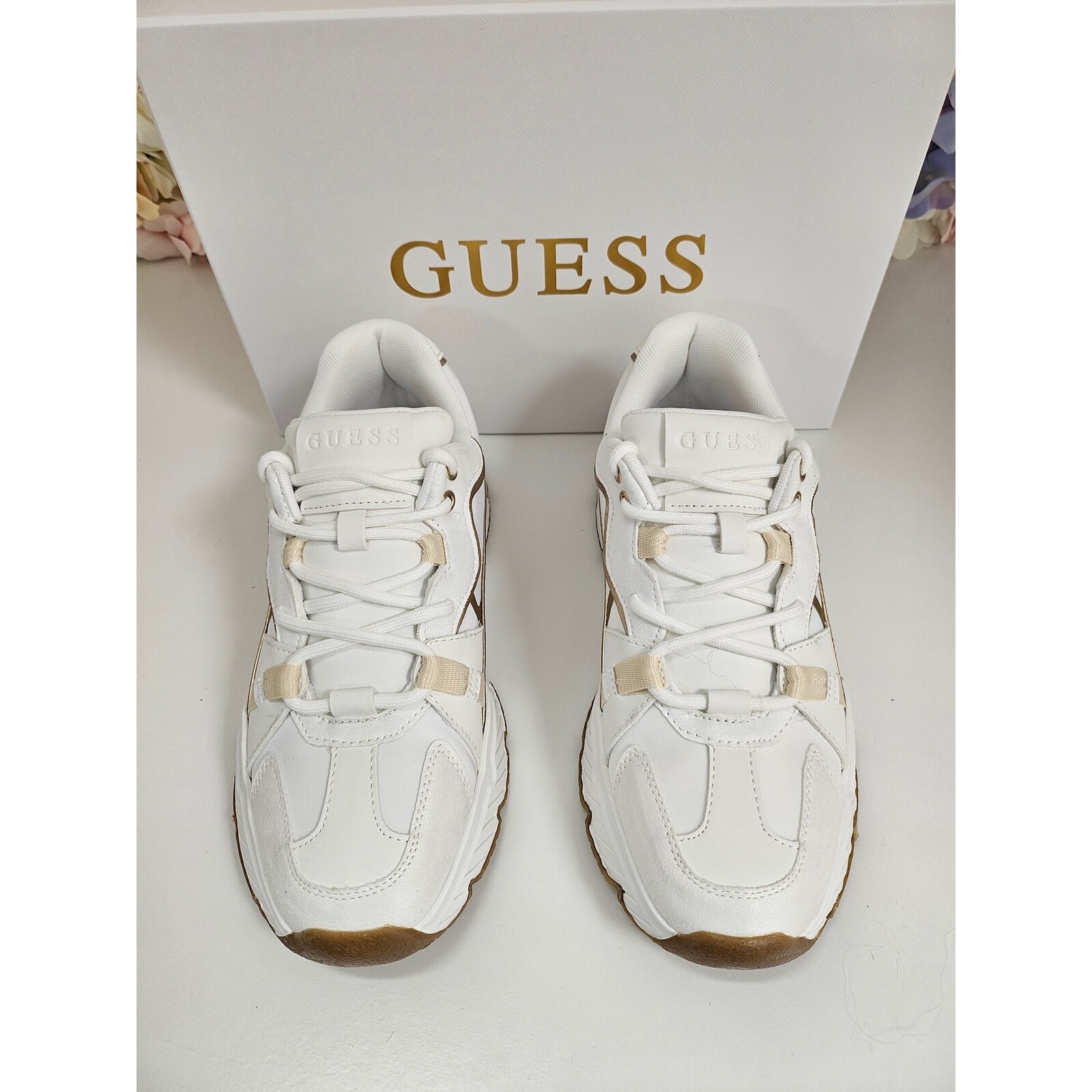guess sneakers white gold