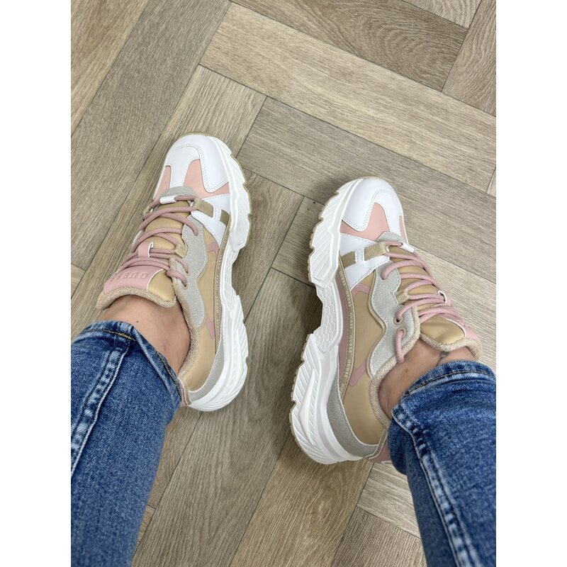 Sneakers Carrli Suede Creme Guess 468