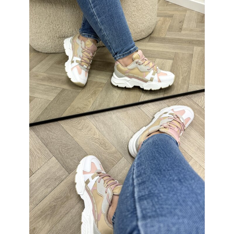 Sneakers Carrli Suede Creme Guess 468