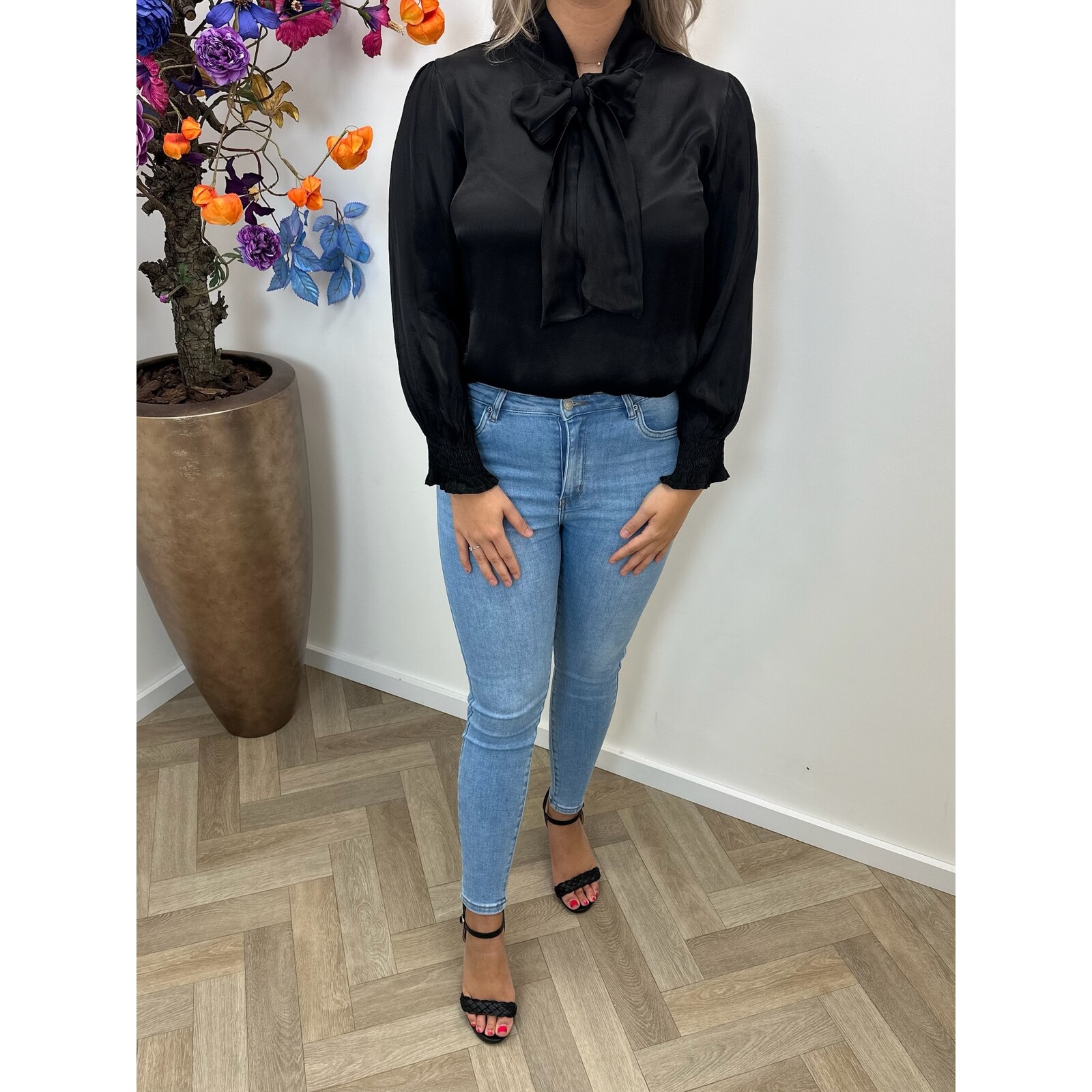 Blouse Satin Look Bow  Black