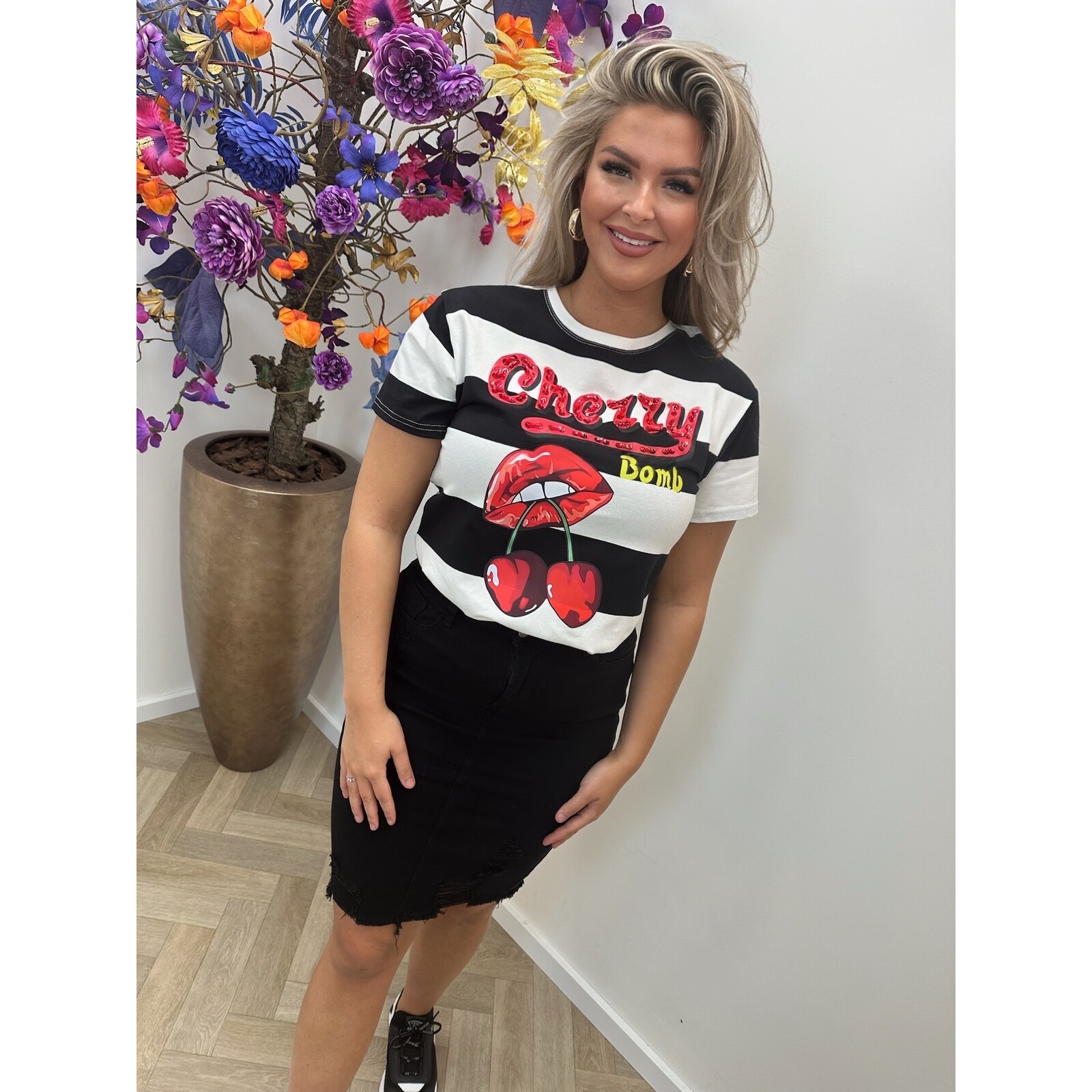 T-shirt Cherry Stripes  Black  J28708